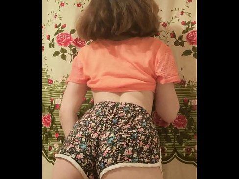 ❤️ Gadis muda seksi menanggalkan celana pendeknya di depan kamera ❤️❌ Pono berkualitas pada kami ️❤