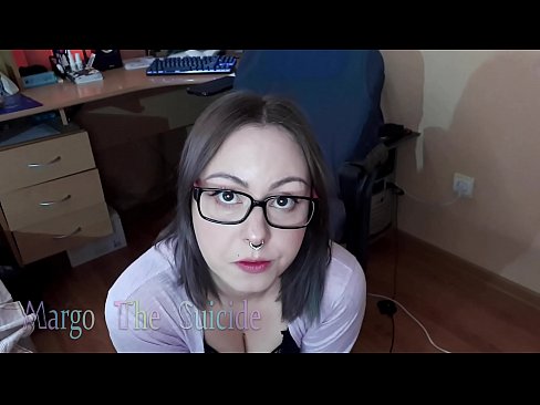 ❤️ Sexy Girl with Glasses Sucks Dildo Deeply on Camera ❤️❌ Pono berkualitas pada kami ️❤