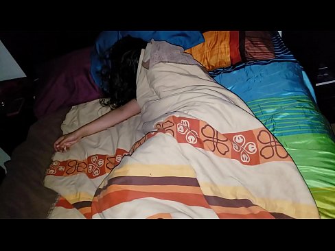 ❤️ Anak tiri memarahi ibu tirinya yang masih muda saat dia tidur. ❤️❌ Pono berkualitas pada kami ️❤